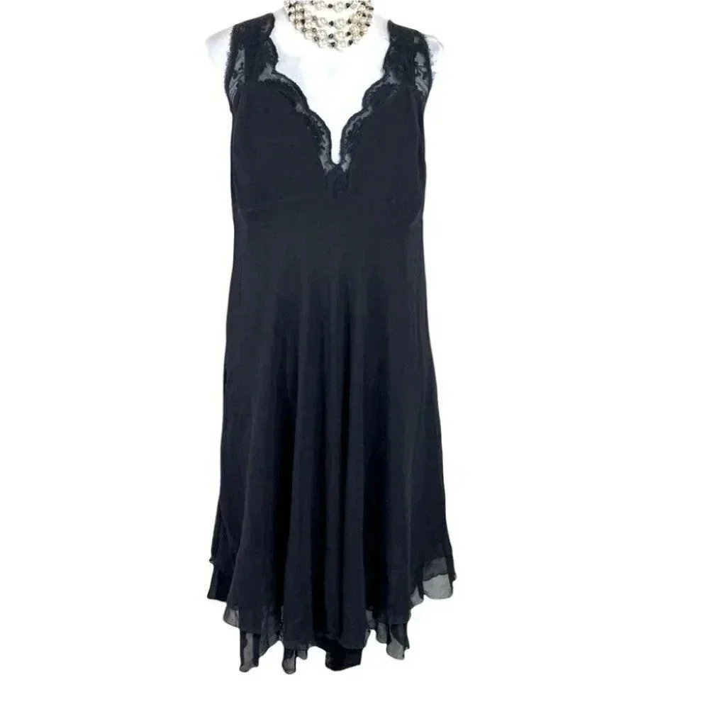 Black 100% silk‎ lace trim v-neck crisscrossed back dress size 12